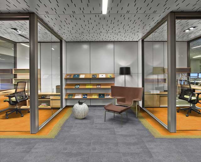 Podne obloge mogu da oplemene radni prostor