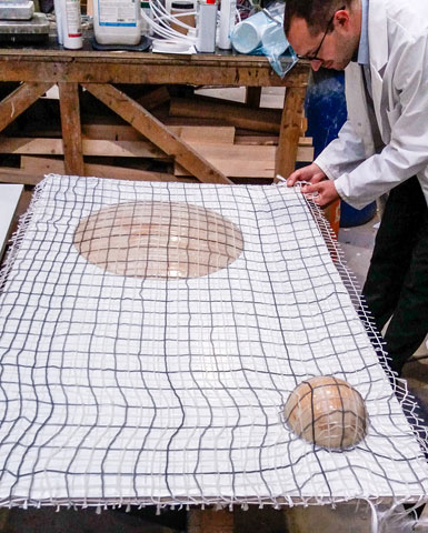 Trodimenzionalno oblikovanje tekstilno-betonske fasade