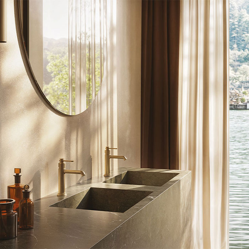 Dakom international, CRISTINA