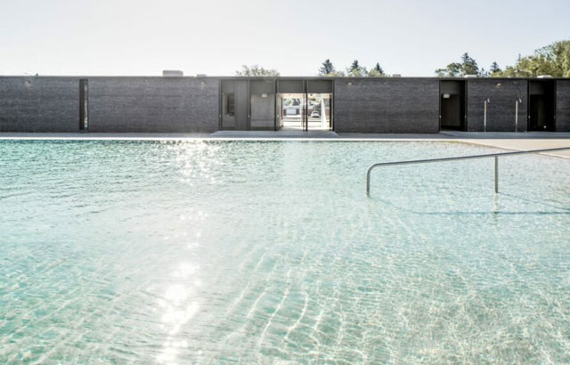 Javni otvoreni bazen za kupanje sa “živom vodom”