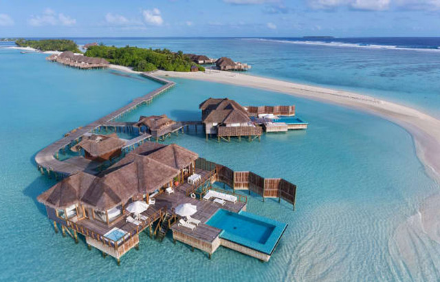 Otvoren prvi podvodni hotel na svetu na Maldivima