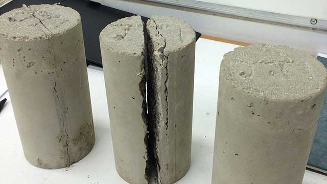 Ispitivanje čvrstoće betona izrađenog od plastike