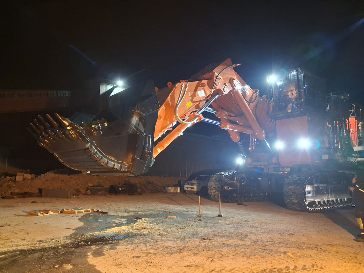 West Balkans Machinery, Hitachi električni bager EX2600-7E