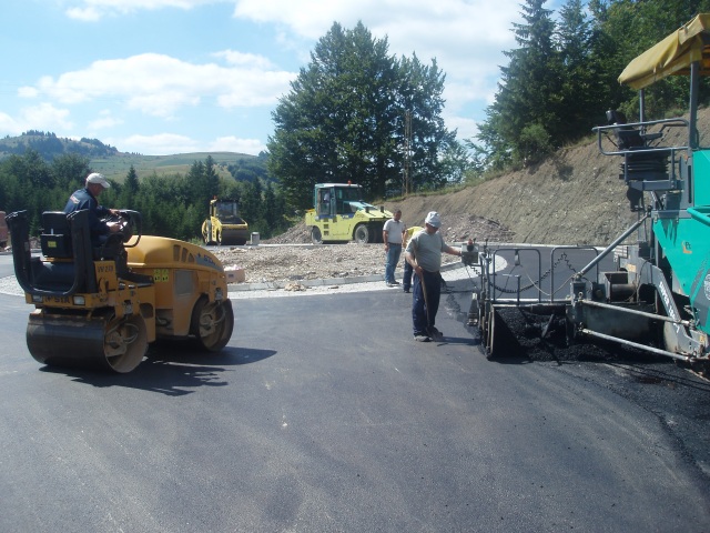 Izgradnja raskrsnice kružnog toka državnih puteva II reda br. 194 i 228, u blizini naselja Jasenovo