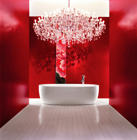 IBA ONE kada - IL BAGNO ALESSI ONE je kupatilaski dizajn koji godinama opčinjava svet dizajna: karakteriše ga bezvremenski oblik, bujna mašta i dašak ekscentričnosti. Ovaj nagrađivani ansambl kreacija je italijanske dizajnerske zvezde Stefana Giovannonija.