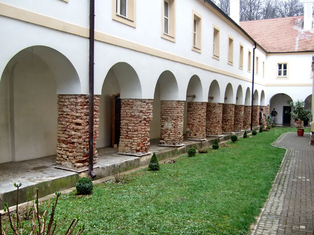 Srpski pravoslavni manastir Grgeteg (2014)