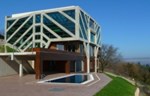 Kuća-konzervatorijum izgrađena da ponovi dizajn i funkcionalnost drveta