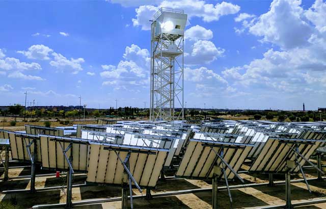 Napravljen solarni toranj koji proizvodi mlazno gorivo od ugljenika, vode i sunčeve svetlosti