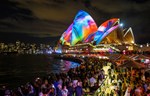 Oživljavanje zgrade opere u Sidneju svetlosnim efektima