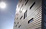 Fasada kao sunčev muzički instrument - Sunlight Symphony