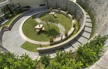 Peruanska arena za borbu petlova pretvorena u predivan vrt