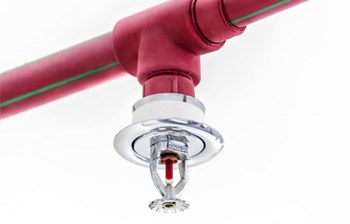 Proizvođači montažnih kuća u SAD nude opcionu ugradnju protivpožarnih sprinklera