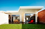 Energetski efikasna kuća od konoplje i nabijene zemlje u Australiji
