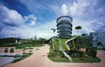 Malezijska fabrika usklađuje eleganciju sa prirodom