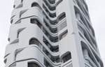 Stambeni neboder sa intrigantnom geometrijom fasade u Singapuru