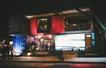 Kontejnerski bar meša održivu arhitekturu i alkohol