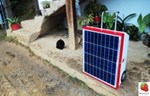 Strawberry Mini SOS - mali prenosivi solarni punjač