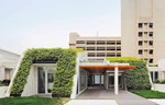Zdravstveni centar u Hong Kongu sa zelenim krovovima je 100% prirodno osvetljen i ventiliran