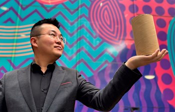 Neobičan par održive gradnje: Reciklirani karton i nabijena zemlja