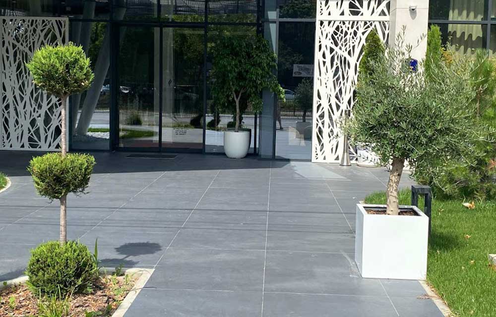 Prvi utisak koji traje: Sinterovane ploče za moderan hotelski ambijent