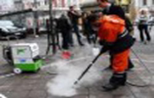 Mašina za žvake skuplja prašinu - Neuspešan pokušaj čišćenja beogradskih trotoara