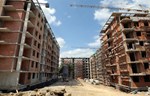 Srpski građevinari očekuju da grade jeftine stanove (video)