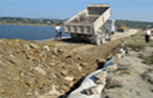 Devet preduzeća potpisalo ugovore o redovnom održavanju vodoprivrednog sistema južno od Beograda