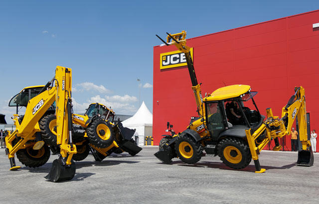 Uz ples mašina otvoren prodajno-servisni centar "Terra" u Šimanovcima