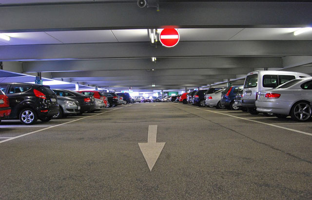 Novi Sad: Gradnja javnih garaža lek za manjak parkinga
