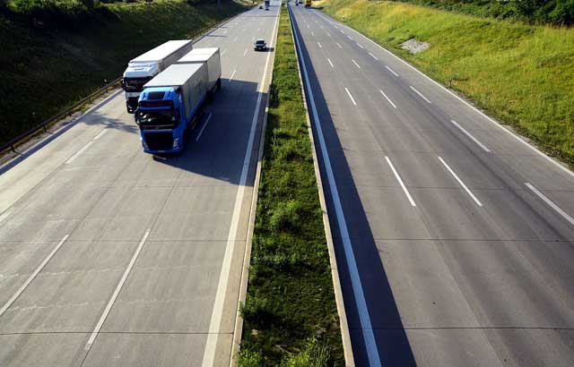U Srbiji je trenutno u fazi projektovanja i izgradnje 1300km auto-puteva i brzih saobraćajnica